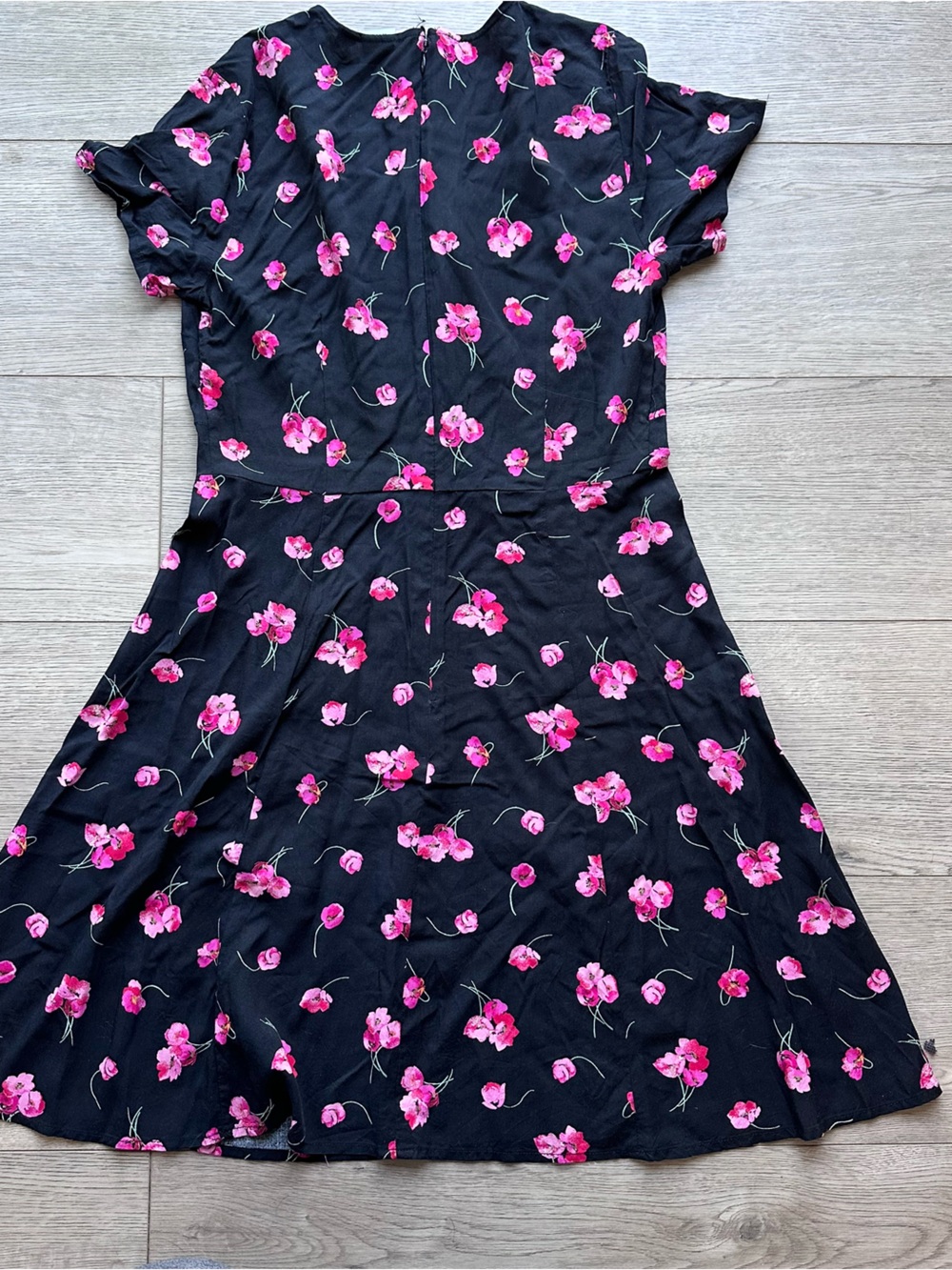 GAP Black Floral Fit & Flare Dress Size 6 - Picture 6 of 7
